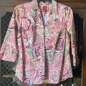 Pretty button down with collar and v-neck-pink paisley print - size medium